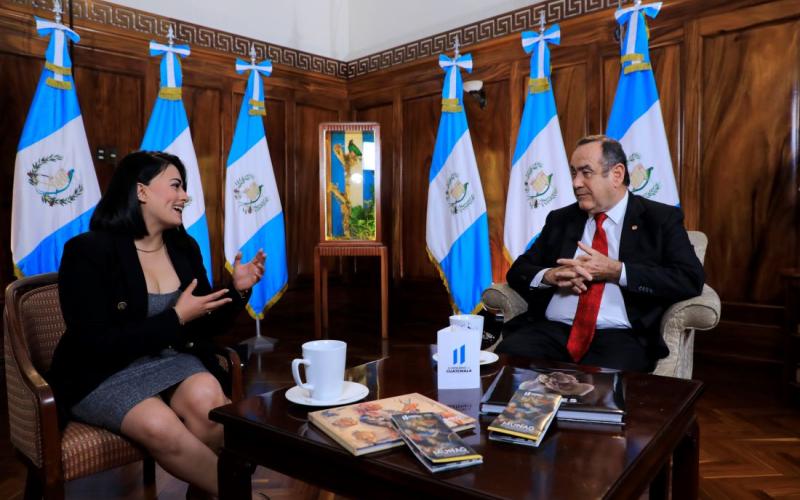 En Consulta con el Dr. Giammattei