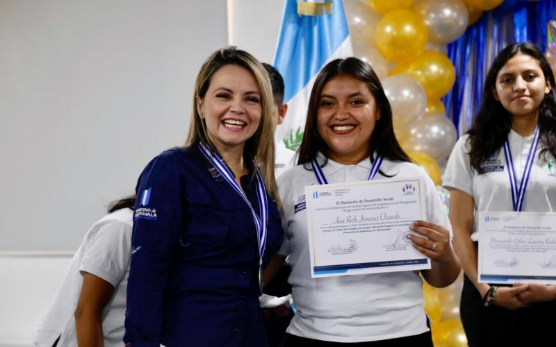 Mides realiza clausura del proyecto de Servicio Cívico durante 2022