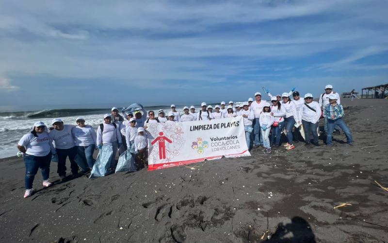 Limpieza en playa de Manchón Guamuchal protege ecosistemas
