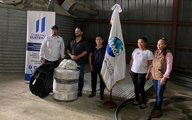 Productores de Petén reciben insumos para construcción de sistemas de riego