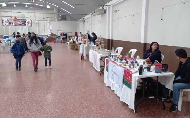 Feria de emprendimiento se desarrolla en Sacatepéquez 
