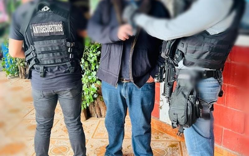 Investigadores del Comando Antisecuestros liberan a hombre plagiado