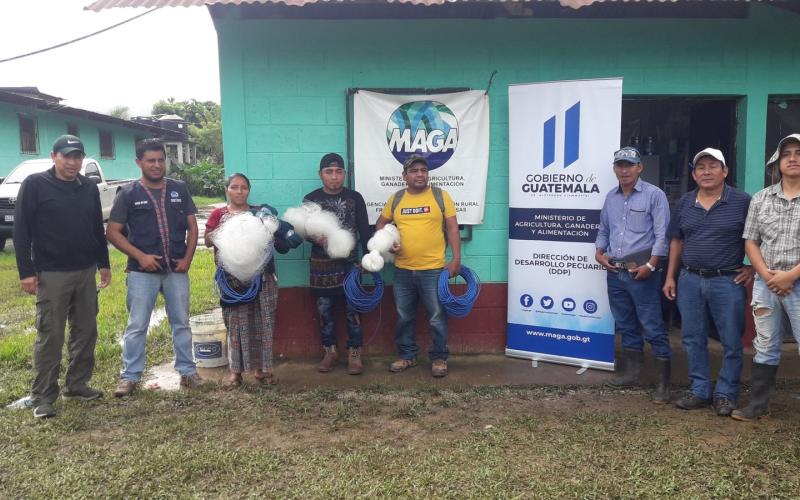 Acuicultores reciben capacitación  e insumos del MAGA en Alta Verapaz 