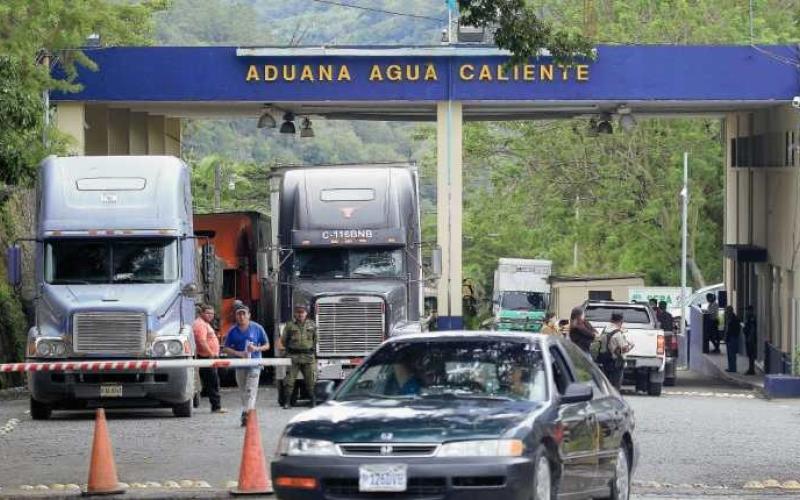 aDUANA agua Caliente