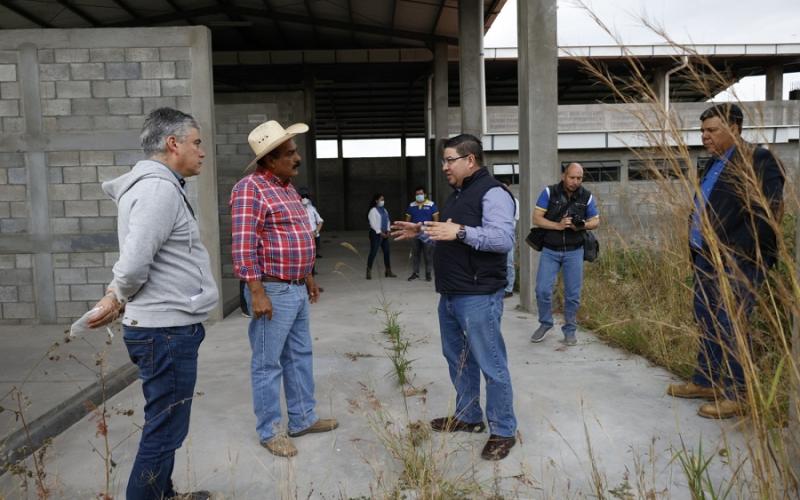 MARN brinda apoyo técnico a proyecto de manejo de desechos en Palencia
