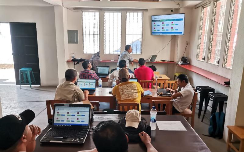 Instruyen sobre BiaWeb a personal de comunas de Jutiapa