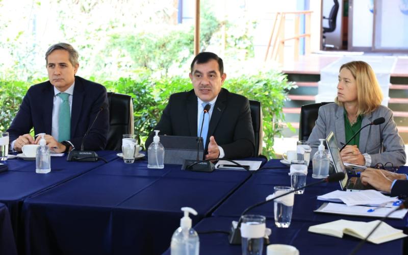 Guatemala fortalecerá los estudios de suelo para mejorar la producción agrícola 