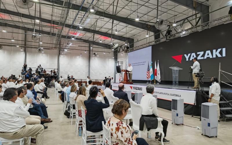 Presidente de la República Dr. Alejandro Giammattei, brinda su discurso en el inicio de operaciones de Yazaki