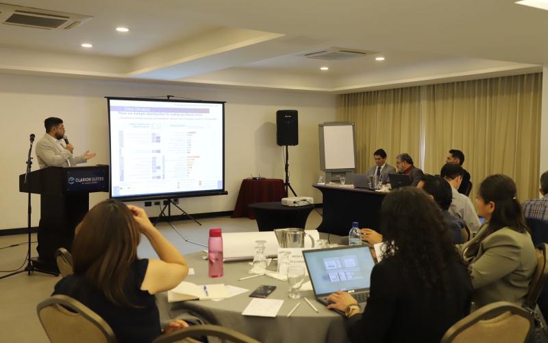Taller construye estrategias y acciones hacia la movilidad eléctrica en el país