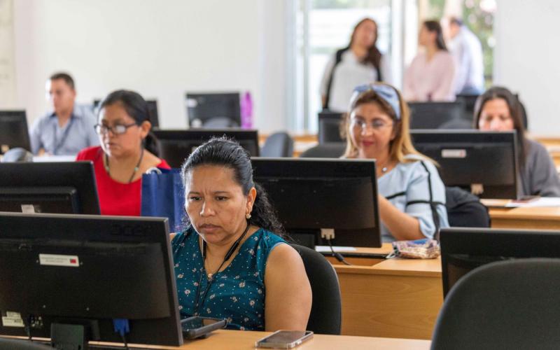 DIGAE evalúa a trabajadores para obtener Certificación en Adquisiciones Públicas