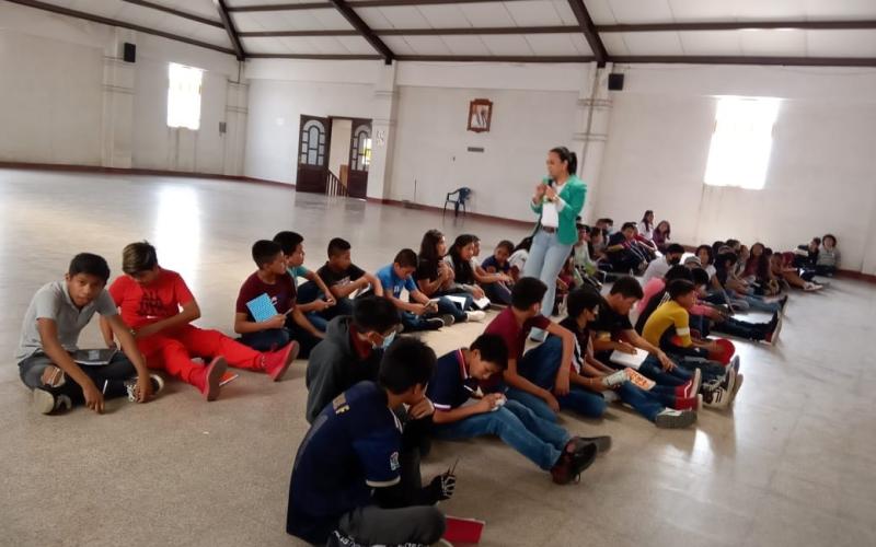 Niños de San Raymundo se forman como Pequeños Guardianes Ecológicos