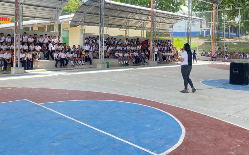 Petén: 270 escolares aprenden sobre buenas prácticas ambientales