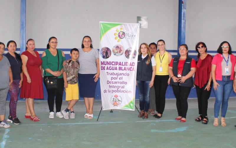 Emprendedores participan en evento para integrar mesa de trabajo en ecosistema emprendedor de Jutiapa