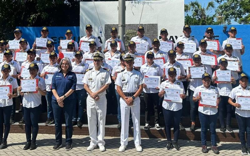 36 Guatemaltecos concluyen satisfactoriamente el Curso Marino Mercante.