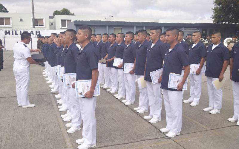 38 nuevos Enfermeros Militares en Fila, concluyen satisfactoriamente su entrenamiento