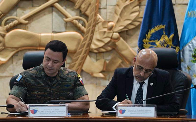 Suscriben Convenio de Cooperación Interinstitucional con el objetivo de fortalecer la Unidad de Defensa Aérea del Ministerio de Gobernación.