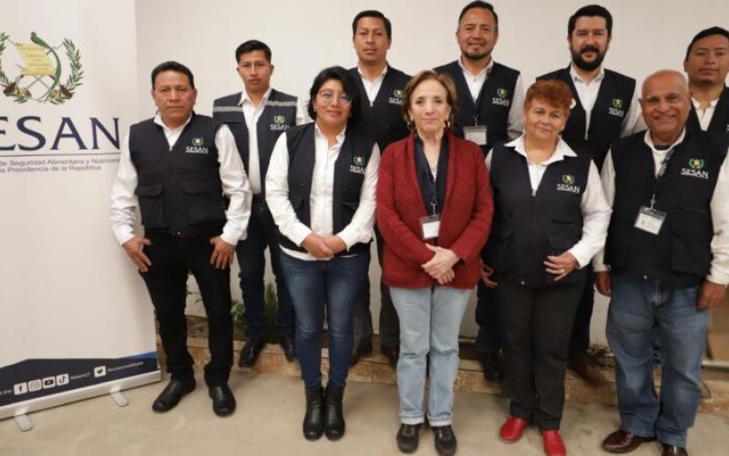 Secretaria Palmieri realiza gira de trabajo en Totonicapán y expone plan de trabajo a la delegación