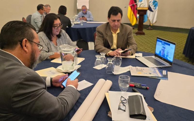 Exponen temas claves para mitigar el cambio climático en el sector agropecuario