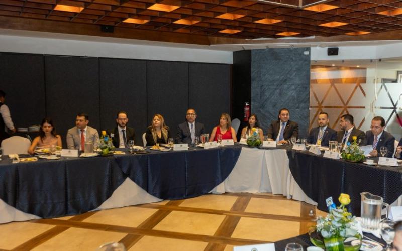 Registradores de la dependencias del Estado se reunieron para conocer el qué hacer de sus instituciones.