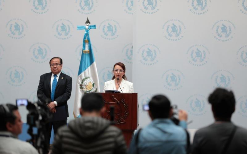 Ministra de Ambiente y Ministro de Energía y Minas