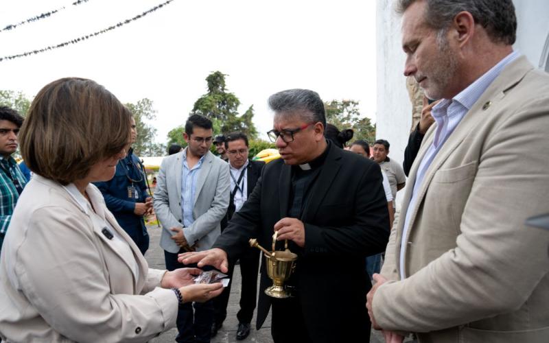 Vicepresidenta Karin Herrera y el director del Inguat, Harris Withbeck 