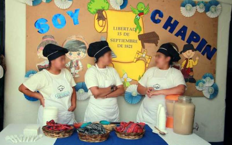 Adolescentes de cuatro Centros Juveniles de Privación de Libertad participaron en la cuarta Feria Gastronómica del CCFI.