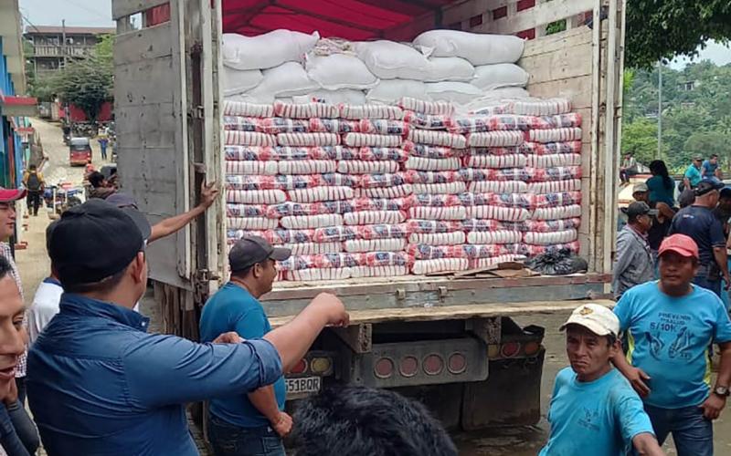 Inicia recepción de alimentos para familias de Alta Verapaz y Santa Rosa