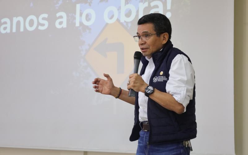 Ministro de Comunicaciones fija ejes de trabajo para 2025 