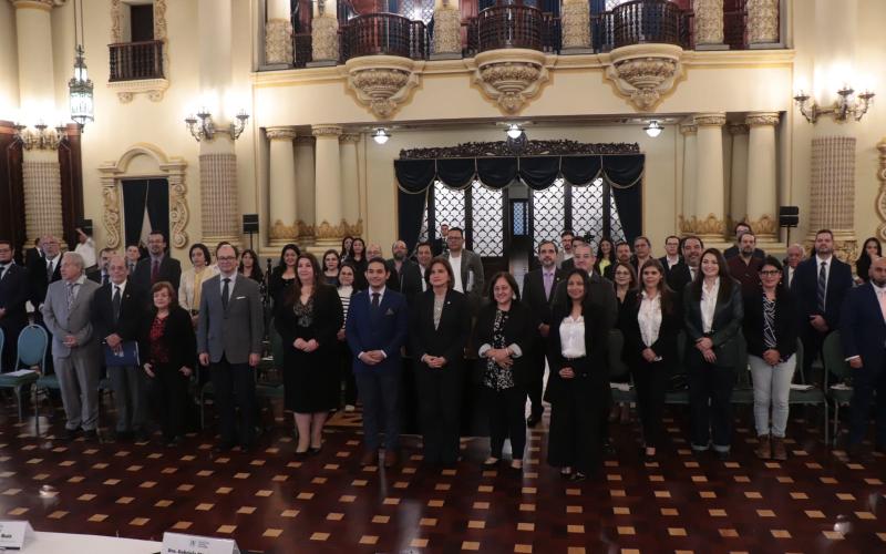 Juramentan a guatemaltecos que dirigirán comisiones del Sincyt para potenciar el ecosistema científico 