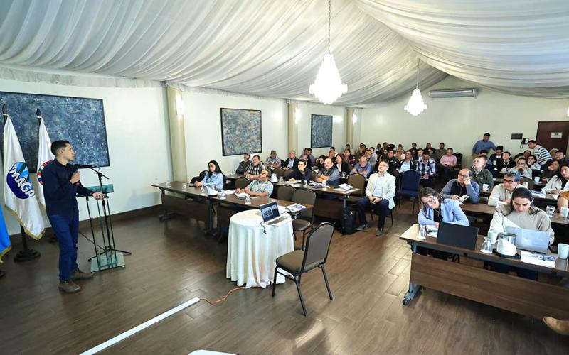 Realizan capacitación para fortalecer vigilancia del Gusano Barrenador del Ganado