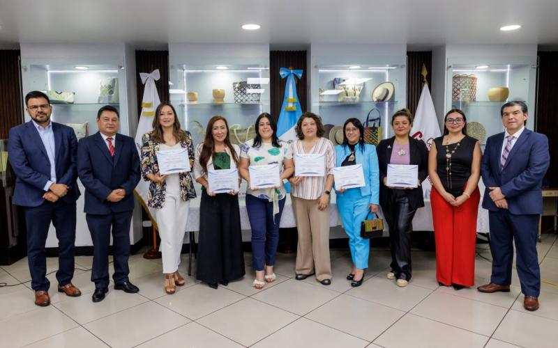 Seis de estas empresarias han sido seleccionadas para representar a Guatemala en EXPOCOMER 2025 en Panamá, donde podrán exhibir sus productos y generar nuevas oportunidades de negocio. 