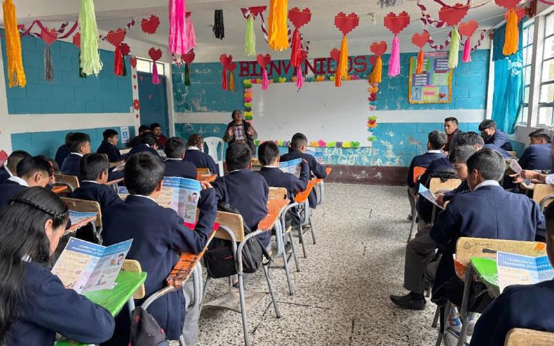 UBA brinda capacitación relativa a bienestar animal a personal municipal y estudiantes de Ixchiguán