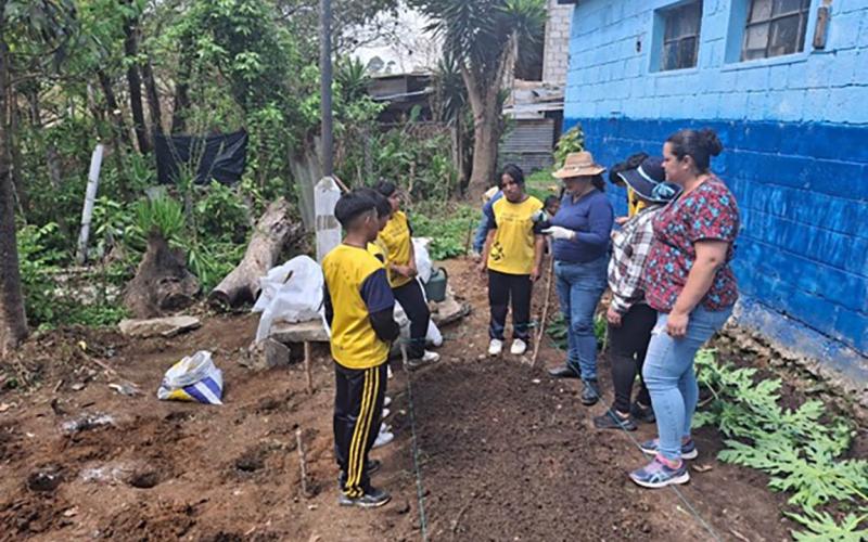San Pedro Ayampuc cuenta con un huerto comunal