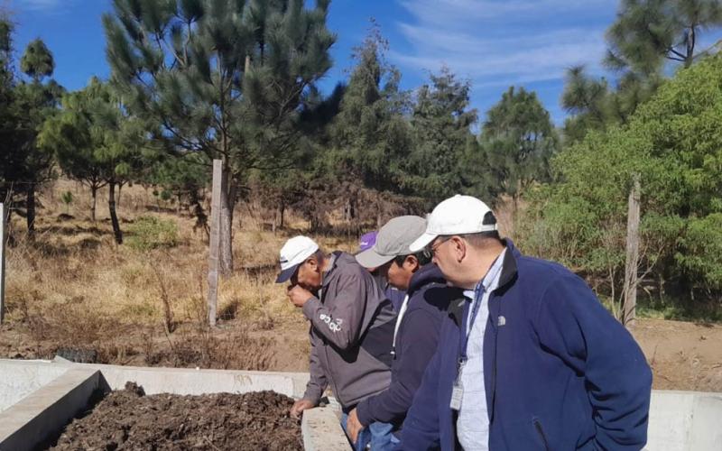 Productores de Cantel aprenden a elaborar abonos orgánicos 