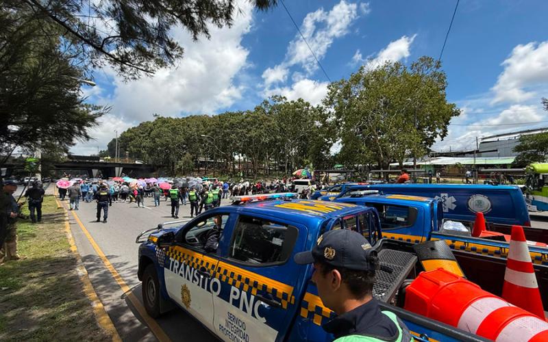 Habilitan paso vehicular tras bloqueos a nivel nacional