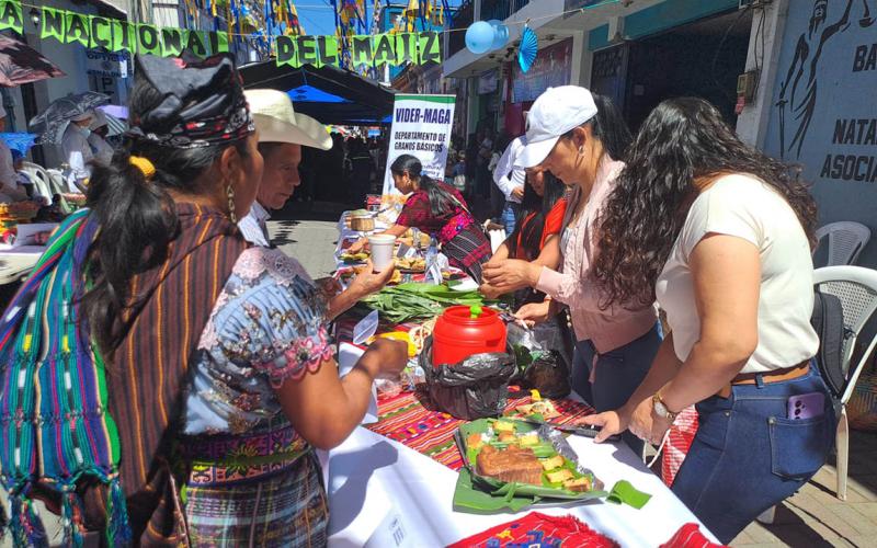 Quiché celebra su riqueza agrícola y cultural en el Día Nacional del Maíz