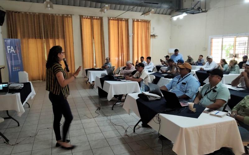 Capacitan a extensionistas en sistema de alerta temprana de sequía agrícola