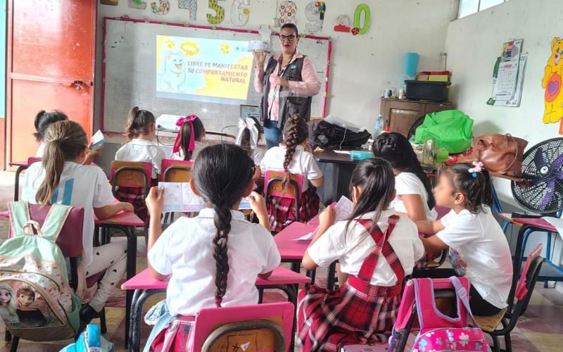 Estudiantes participan en jornada de concientización de bienestar animal