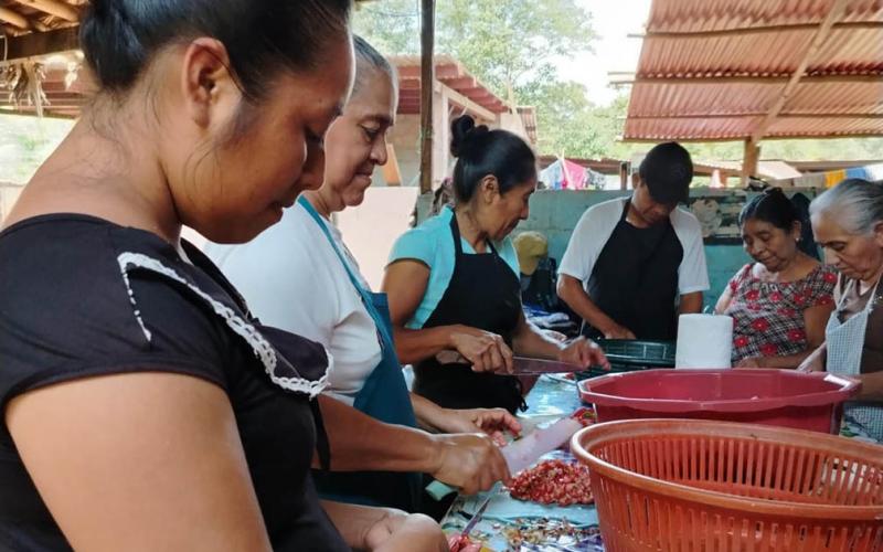 Optimizan habilidades para elaborar productos nutritivos