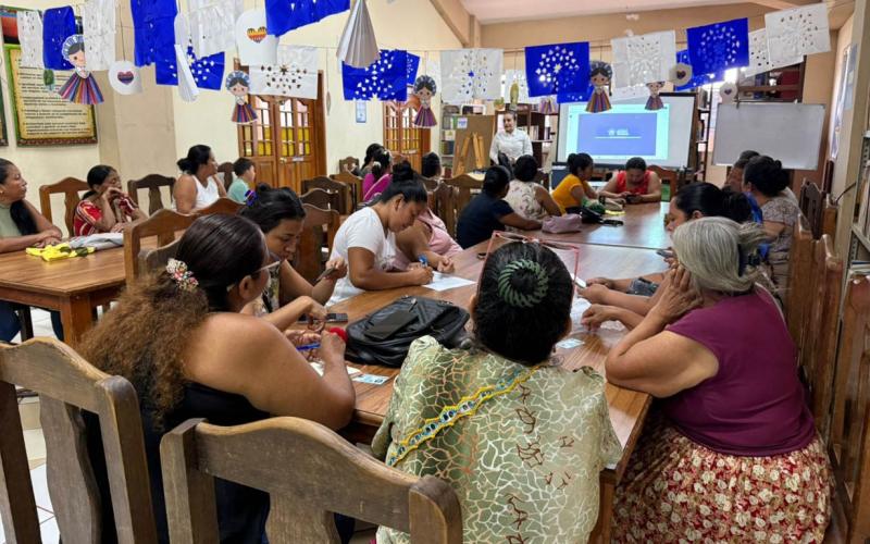 Productoras de Zacapa capacitadas en comercialización asociativa