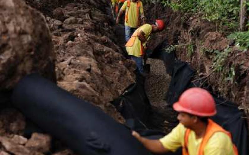 Supervisión de obras en Jalapa fortalece el progreso y la movilidad del oriente del país