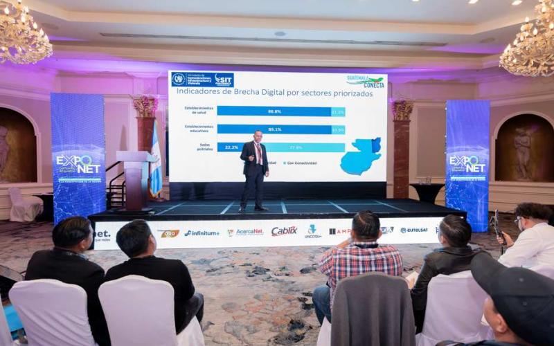 SIT y UNCOSU impulsan la transformación digital de Guatemala durante la clausura de EXPONET 2025 y el foro Américas Accesible