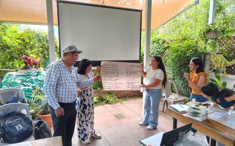 Educadoras de Hogar Rural fortalecen conocimientos de seguridad alimentaria