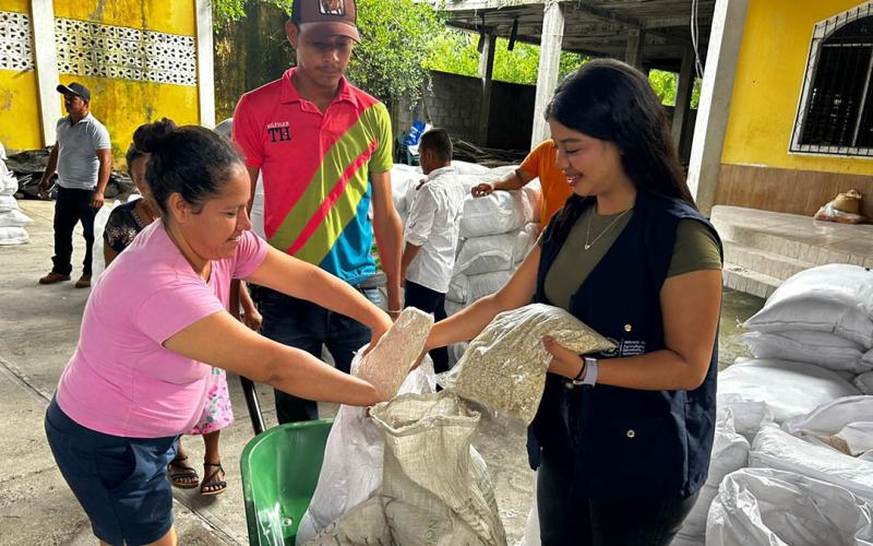 Familias de 11 departamentos impulsan proyectos comunitarios