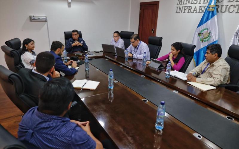Ministerio de Comunicaciones da seguimiento a solución vial para Santa María de Jesús y anuncia nuevas intervenciones en Sacatepéquez
