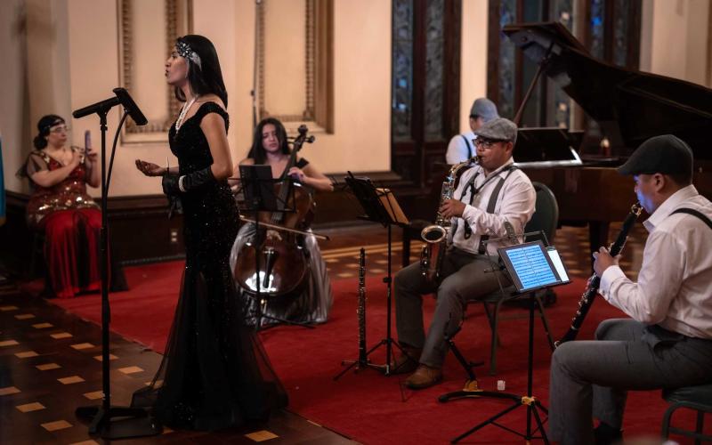 Colectivo Lokrios rinde tributo al Art Déco con un viaje musical en el Palacio Nacional**Colectivo Lokrios rinde tributo al Art Déco con un viaje musical en el Palacio Nacional