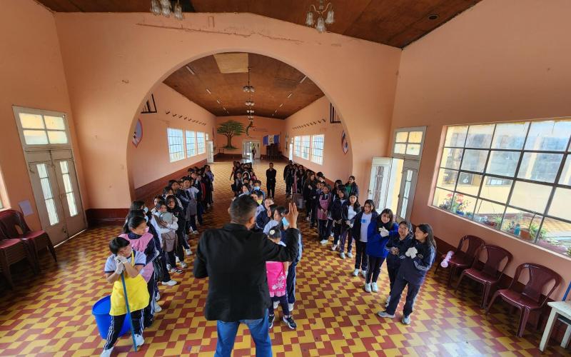 Alumnas de San Marcos fortalecen su identidad cultural en taller de jabones naturales