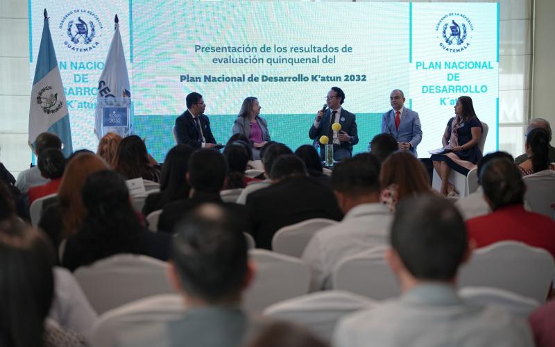 Conversatorio “Construyendo la Guatemala 2032: aprendizajes y oportunidades para acelerar el desarrollo”