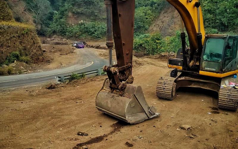 Recuperación vial: remueven más de 400 camiones de tierra y escombros 