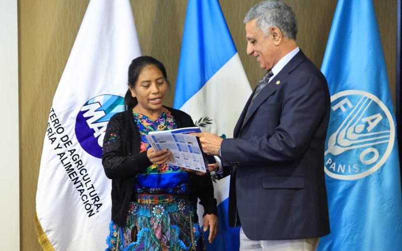 Presentan guía que vincula la agricultura familiar con la nutrición
